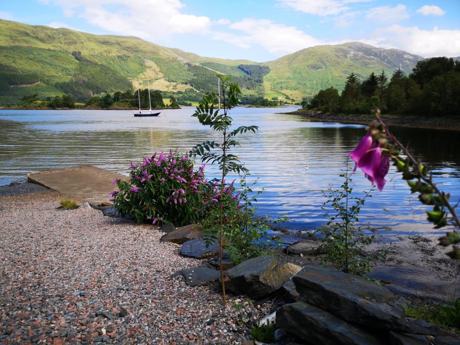 View Of The Mountain Apartment North Ballachulish Екстериор снимка